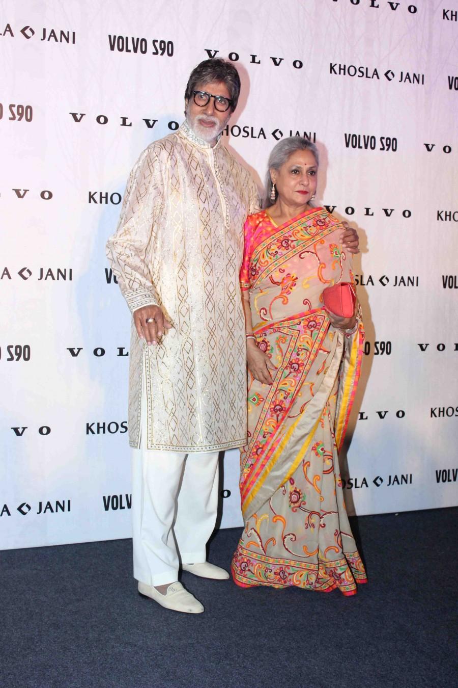 Amitabh Bachchan and Jaya Bachchan Amitabh Bachchan,Sonali Bendre,Karan Johar,Abhishek Bachchan,Filmmaker Abhishek Kapoor,Pragya Yadav,Jaya Bachchan,Shweta Nanda as she Walks the Ramp,Shweta Nanda Ramp walk,Shweta Nanda Ramp walk pics,Shweta Nanda Ramp walk images,Shweta Nanda Ramp walk ph
