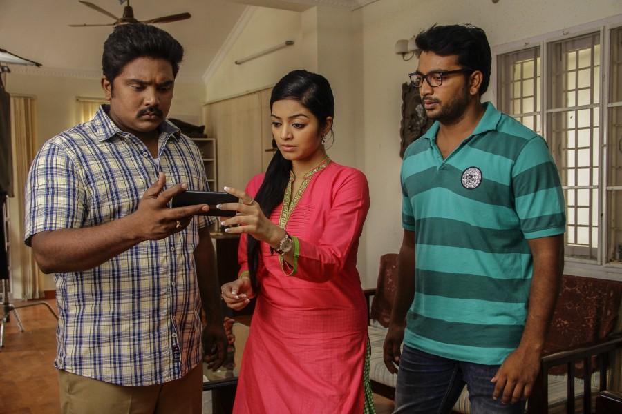 Adhe Kangal is an upcoming Tamil movie directed by Rohin Venkatesan and produced by Thirukumaran Entertainment. The film stars Kalaiyarasan, Janani Iyer, Sshivada and Bala Saravanan in the lead role. Music composed by Ghibran and edited by Leo John Paul. Kalaiyarasan,Janani Iyer,Adhe Kangal,Adhe Kangal Movie Stills,Adhe Kangal Movie pics,Adhe Kangal Movie images,Adhe Kangal Movie photos,Adhe Kangal Movie pictures,Tamil movie Adhe Kangal