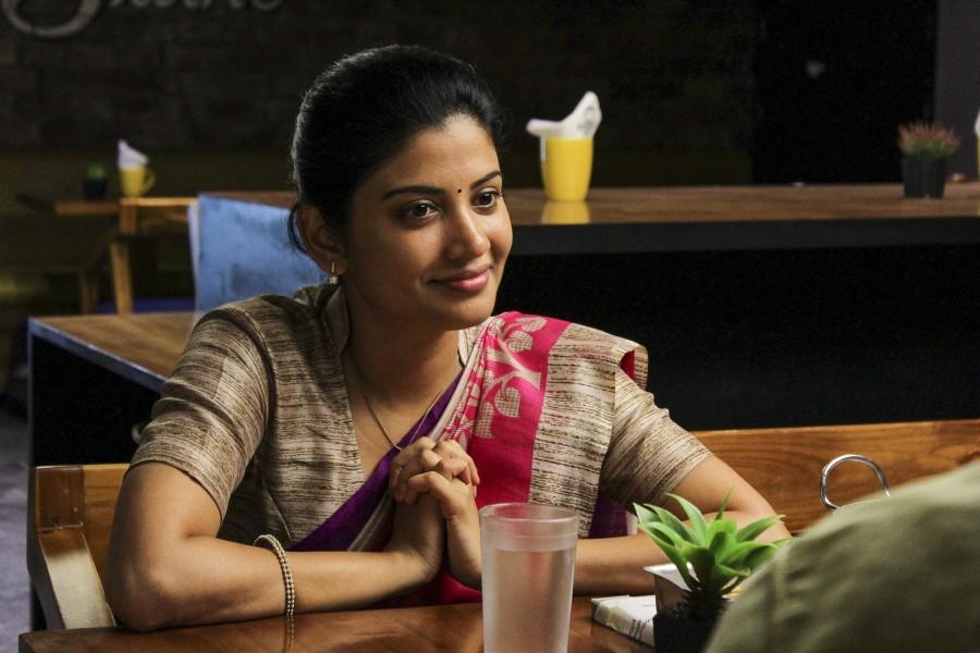 Adhe Kangal is an upcoming Tamil movie directed by Rohin Venkatesan and produced by Thirukumaran Entertainment. The film stars Kalaiyarasan, Janani Iyer, Sshivada and Bala Saravanan in the lead role. Music composed by Ghibran and edited by Leo John Paul. Kalaiyarasan,Janani Iyer,Adhe Kangal,Adhe Kangal Movie Stills,Adhe Kangal Movie pics,Adhe Kangal Movie images,Adhe Kangal Movie photos,Adhe Kangal Movie pictures,Tamil movie Adhe Kangal