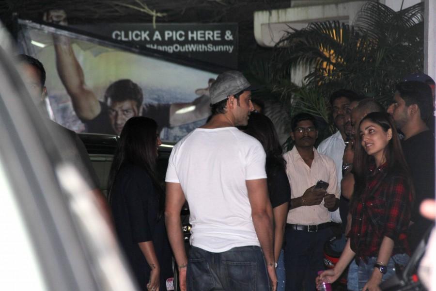 Photos of Bollywood actor Hrithik Roshan with family spotted at Sunny Super Sound. Hrithik Roshan,Hrithik Roshan with family,Hrithik Roshan with his family,Hrithik Roshan at Sunny Super Sound,Hrithik Roshan with family spotted at Sunny Super Sound,Hrithik Roshan latest pics,Hrithik Roshan latest images,Hrithik Roshan latest photos,Hrith