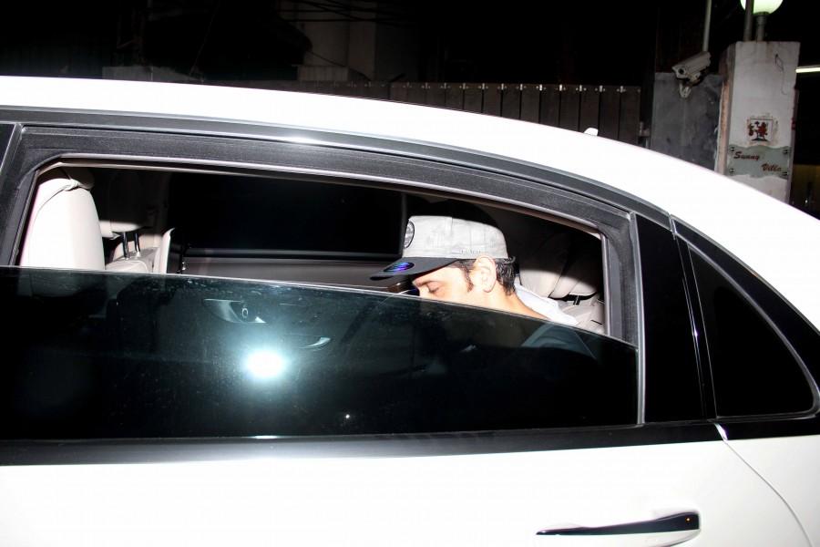 Photos of Bollywood actor Hrithik Roshan with family spotted at Sunny Super Sound. Hrithik Roshan,Hrithik Roshan with family,Hrithik Roshan with his family,Hrithik Roshan at Sunny Super Sound,Hrithik Roshan with family spotted at Sunny Super Sound,Hrithik Roshan latest pics,Hrithik Roshan latest images,Hrithik Roshan latest photos,Hrith