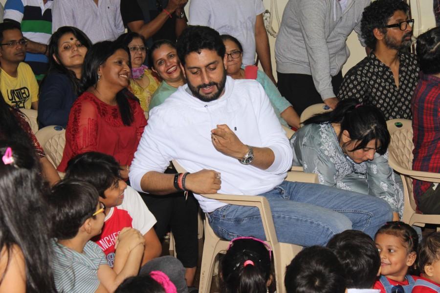 Photos of Bollywood actor Abhishek Bachchan snapped at Strut Dancemakers Master Class. Abhishek Bachchan,Abhishek Bachchan snapped at Strut Dancemakers Master Class,Strut Dancemakers Master Class,Abhishek Bachchan pics,Abhishek Bachchan images,Abhishek Bachchan photos,Abhishek Bachchan stills,Abhishek Bachchan pictures