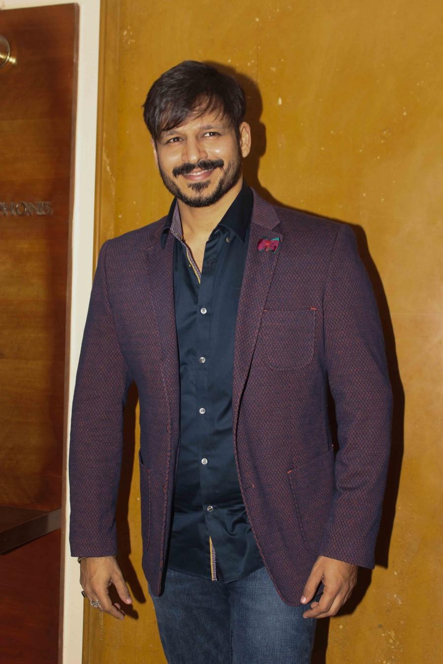 Photos of Bollywood actor Vivek Oberoi during the launch of 'Tuk Tuk Challenge 2016' by Food For Life Vrindavan in Mumbai. Vivek Oberoi,Tuk Tuk Challenge 2016,Tuk Tuk Challenge,Food For Life Vrindavan,actor Vivek Oberoi,Vivek Oberoi latest pics,Vivek Oberoi latest images,Vivek Oberoi latest photos,Vivek Oberoi latest stills,Vivek Oberoi latest pictures