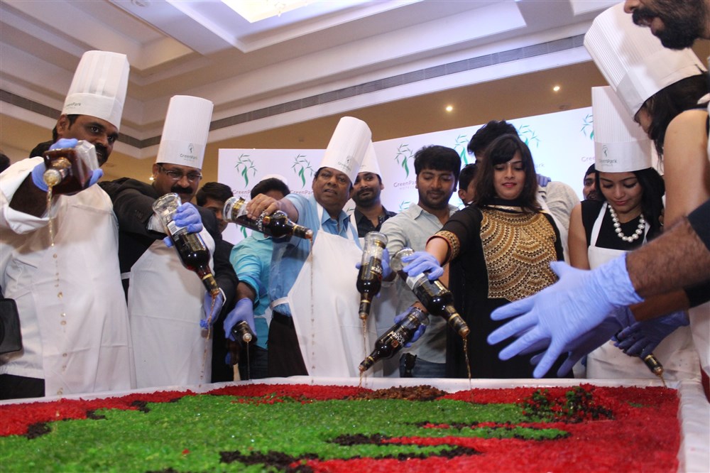 Hotel Green Park's Cake Mixing Ceremony event held at Chennai. Celebs like Kalaiarasan, Varalakshmi SarathKumar, Janani Iyer, Sshivada Nair, Rama Krishnan, Janagaraj, G Ravi Kumar, Bala Saravanan, Sudip Sengupta, Chef Thangappan, Monideep Jas graced the event. Varalakshmi SarathKumar,Janani Iyer,Hotel Green Park Cake Mixing,Hotel Green Park,Sshivada Nair,Rama Krishnan,Janagaraj,G Ravi Kumar,Bala Saravanan,Sudip Sengupta