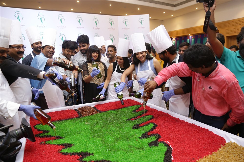 Hotel Green Park's Cake Mixing Ceremony event held at Chennai. Celebs like Kalaiarasan, Varalakshmi SarathKumar, Janani Iyer, Sshivada Nair, Rama Krishnan, Janagaraj, G Ravi Kumar, Bala Saravanan, Sudip Sengupta, Chef Thangappan, Monideep Jas graced the event. Varalakshmi SarathKumar,Janani Iyer,Hotel Green Park Cake Mixing,Hotel Green Park,Sshivada Nair,Rama Krishnan,Janagaraj,G Ravi Kumar,Bala Saravanan,Sudip Sengupta