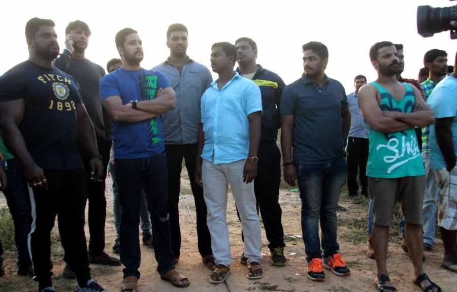 Rescue operations underway at TG Halli lake where two male actors Anil and Uday, aged 31 and 38 years drowned during the shooting of a Kannada movie while enacting a stunt scene by jumping from a helicopter. Masti Gudi accident,Masti Gudi,Masti Gudi kannada actors,Masti Gudi shooting,Rescue operations at Thippagondanahalli lake,Thippagondanahalli lake,Thippagondanahalli,TG Halli,Duniya Vijay,Duniya Vijay at Masti Gudi accident