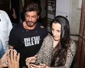 Photos of Bollywood actor Shah Rukh Khan spotted at Bandra.