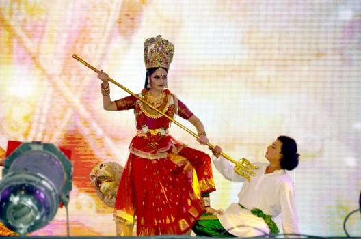 Gracy Singh performs for the girl child and for women empowerment