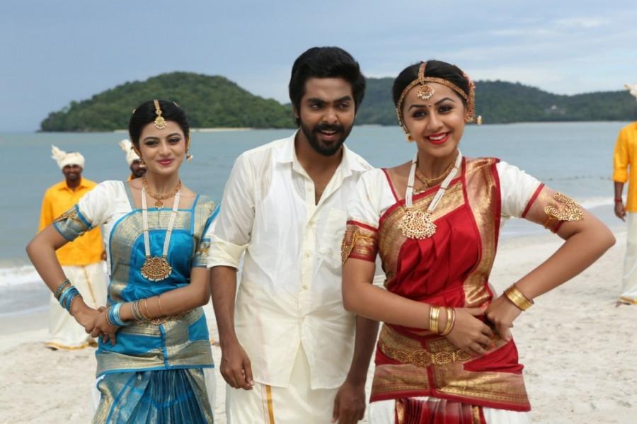 Kadavul Irukaan Kumaru is an upcoming Tamil comedy movie written and directed by M. Rajesh and produced by T. Siva. Starring G. V. Prakash Kumar, Nikki Galrani and Anandhi in the lead role, while Prakash Raj, RJ Balaji, Thambi Ramaiah, Rajendran, Manobala, Robo Shankar and Singampuli in supporting role. Kadavul Irukaan Kumaru,Kadavul Irukaan Kumaru stills,Kadavul Irukaan Kumaru movie stills,GV Prakash,Nikki Galrani,Anandhi,Kadavul Irukaan Kumaru movie pics,Kadavul Irukaan Kumaru movie images,Kadavul Irukaan Kumaru movie pictures