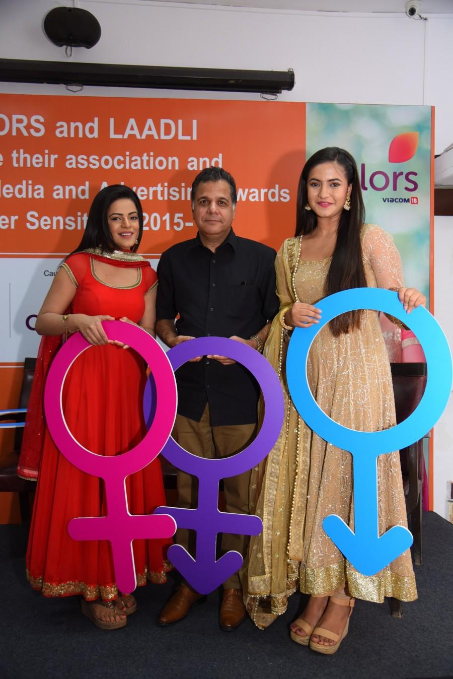 Jigyasa Singh aka Thapki and Meera Deosthale aka Chakor along with Raj Nayak, CEO COLORS at a press meet as COLORS joins hands with Laadli. Laadli,Laadli Media,Gender Sensitivity,COLORS,Advertising Awards,Jigyasa Singh,Meera Deosthale