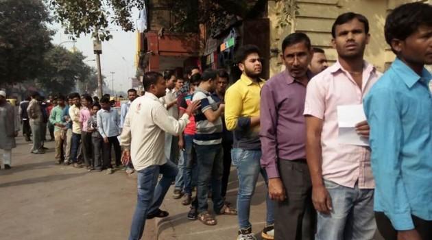 Thousands of people flocked to banks on Thursday for exchange or deposit of monetised currency notes of Rs 500 and Rs 1,000.