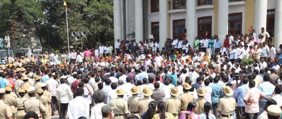 BS Yeddyurappa and BJP leaders protest against Congress for celebrating Tippu Jayanti. BS Yeddyurappa,BJP leaders,Tippu Jayanti,Congress,Congress government