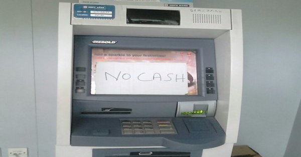 Rs 500, Rs 1,000 banned: Customers complain No Cash in ATMs.