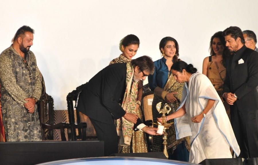 West Bengal Chief Minister Mamata Banerjee, actors Amitabh Bachchan, Jaya Bachchan, Shah Rukh Khan and Kajol Devgan during the inauguration of 22nd Kolkata International Film Festival (KIFF) in Kolkata on Nov 11, 2016. Mamata Banerjee,Amitabh Bachchan,Shah Rukh Khan,22nd Kolkata International Film Festival,Kolkata International Film Festival,International Film Festival,International Film Festival of India,SRK