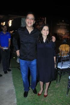 Anupama Chopra with husband Vidhu Vinod Chopra