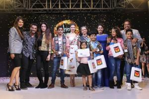 Divya Khosla Kumar,Divya Khosla Kumar walk on ramp,Divya Khosla Kumar walk on ramp with her son Ruhaan Kumar,Divya Khosla Kumar at Shine Young 2016,Shine Young 2016,Shine Young,Ruhaan Kumar
