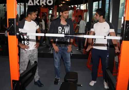 Photos of Bollywood actress Hrithik Roshan Inaugurate New Gym.