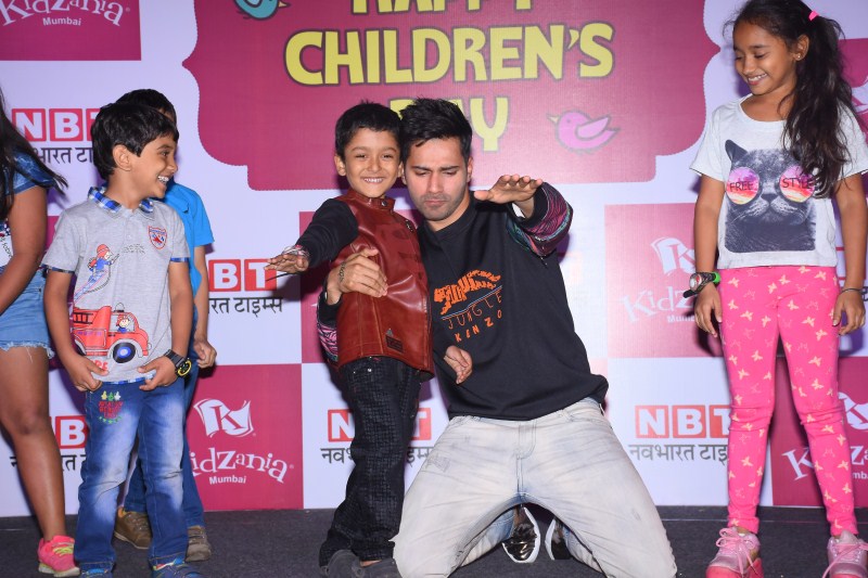 Actor Varun Dhawan celebrates a fun filled Children's Day at Kidzania in Mumbai. Varun Dhawan,Varun Dhawan celebrates Children's Day,Varun Dhawan celebrates Children's Day at Kidzania,Varun Dhawan at Kidzania,Kidzania,Children's Day,Children's Day celebrations,Varun Dhawan pics,Varun Dhawan images,Varun Dhawan phot