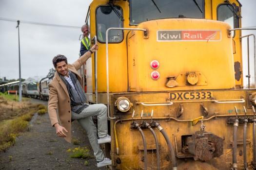 Bollywood’s heartthrob, Sidharth Malhotra is vacationing in New Zealand and is feeding us with all the latest updates from his trip. Looks like the actor is making the most of his dreamy vacation!
