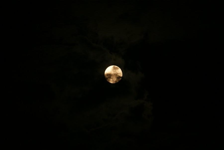 In pictures: Supermoon around the world. Supermoon,Supermoon around world,Supermoon in india,Supermoon pics,Supermoon images,Supermoon stills,Supermoon pictures,Supermoon photos,Supermoon new pics