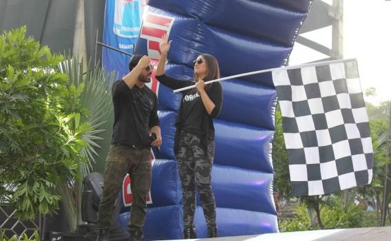 Photos of Bollywood actor John Abraham and Sonakshi Sinha at Red Bull Soapbox Race 2016.