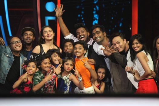Photos of Bollywood Actress Alia Bhatt during the promotion of film Dear Zindagi on the sets of Sony TV reality show Super Dancer, in Mumbai, on Nov 15, 2016.