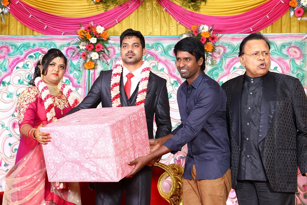 Actor Soori at Vasu Vikram's daughter Vasugi wedding reception. Vasu Vikram's daughter Vasugi,Vasu Vikram's daughter Vasugi wedding,MK Stalin,Vivek,Radha Ravi,KS Ravikumar,Soori,Durga Stalin,MS Baskar,Radhika,SP Muthuraman,Vikraman,Nassar