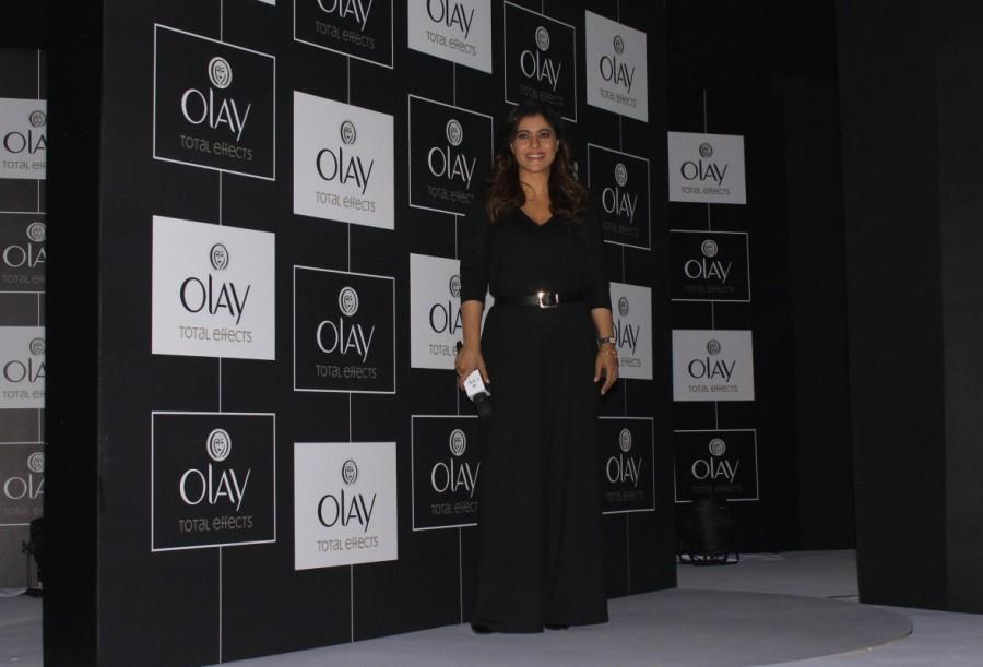 Photos of Bollywood actress Kajol launches Olay Total Effects Lightweight Moisturiser in Mumbai on November 16th 2016. Kajol,actress Kajol,Olay Total Effects Lightweight Moisturiser,Olay Total Moisturiser,Kajol latest pics,Kajol latest images,Kajol latest photos,Kajol latest stills,Kajol latest pictures