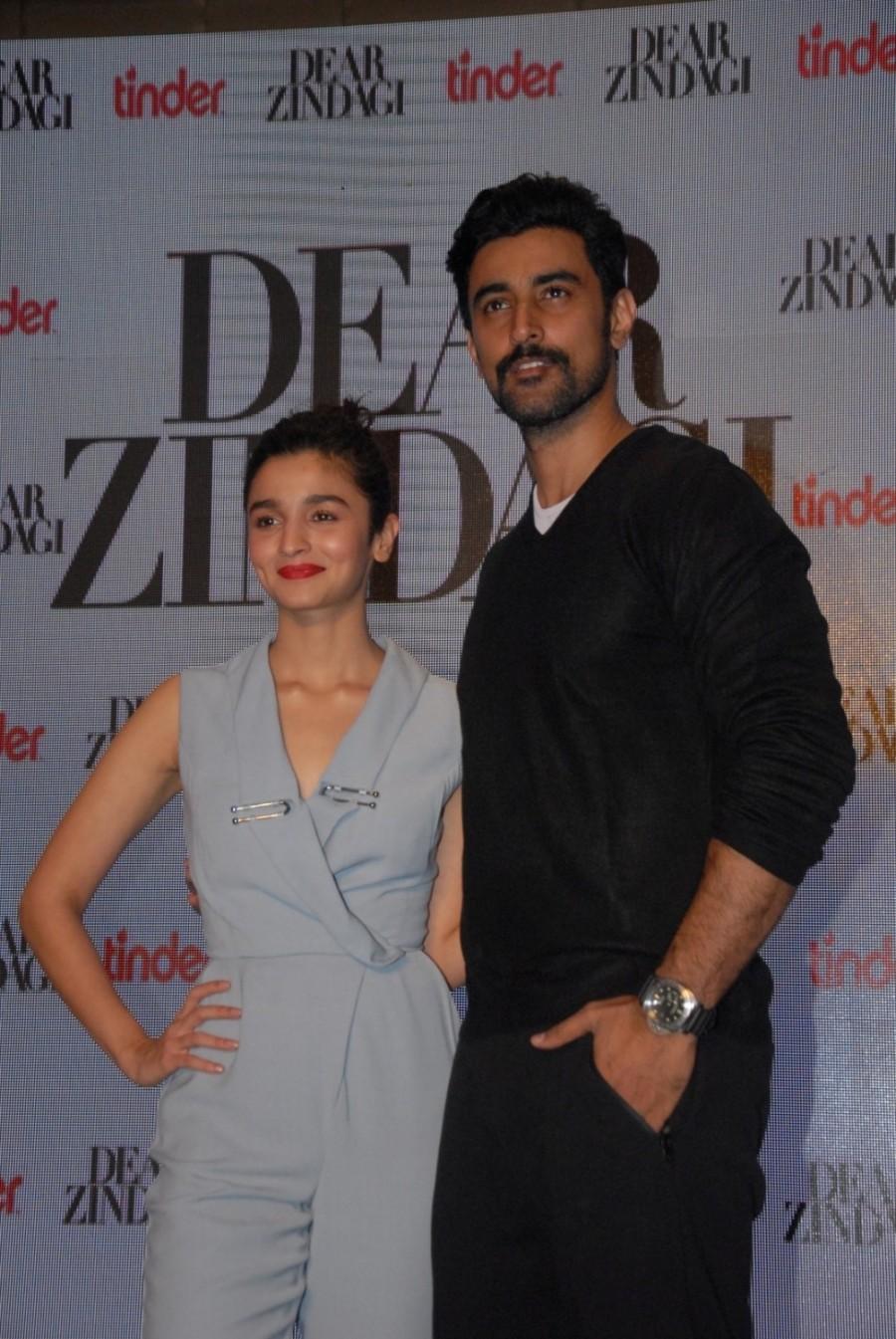 Photos of Bollywood actors Alia Bhatt, Kunal Kapoor launch Tu Hi Hai song from Dear Zindagi, in Mumbai, on Nov 17, 2016. Alia Bhatt,Kunal Kapoor,Tu Hi Hai,Tu Hi Hai song,Dear Zindagi,Dear Zindagi songs,Alia Bhatt and Kunal Kapoor