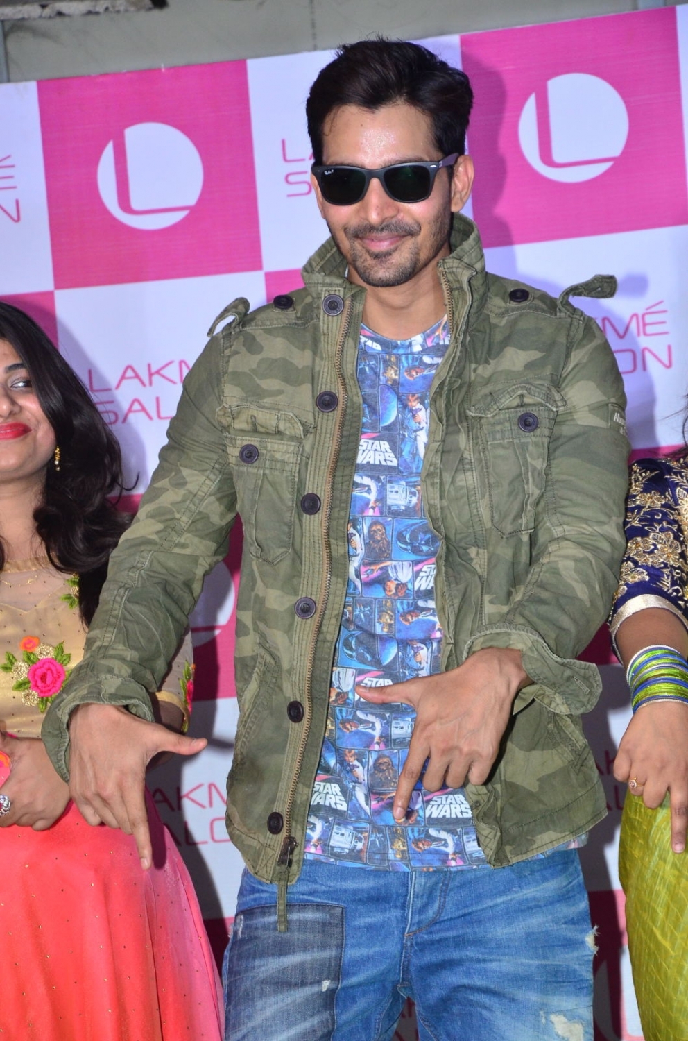 Check out the photos of Actor Harshvardhan Rane inaugurates Lakme Salon at Mehdipatnam. Harshvardhan Rane,Harshvardhan Rane launches Lakme Salon,Lakme Salon,Lakme Salon at Mehdipatnam,Mehdipatnam,actor Harshvardhan Rane,Harshvardhan Rane latest pics,Harshvardhan Rane latest images,Harshvardhan Rane latest photos,Harshvardhan Rane latest stil