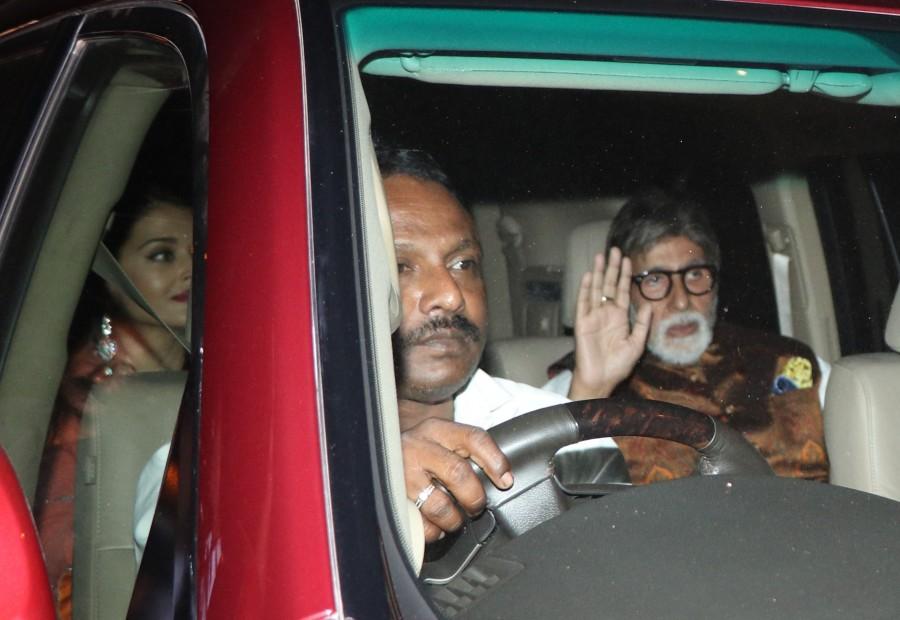 Photos of Bollywood actor Amitabh Bachchan spotted at Bandra. Amitabh Bachchan and Aishwarya Rai,Amitabh Bachchan,Aishwarya Rai,Aishwarya Rai Bachchan,Aishwarya Rai spotted at Bandra,Aishwarya Rai at Bandra,Aishwarya Rai latest pics,Aishwarya Rai latest images,Aishwarya Rai latest photos,Aishwarya Rai latest stills