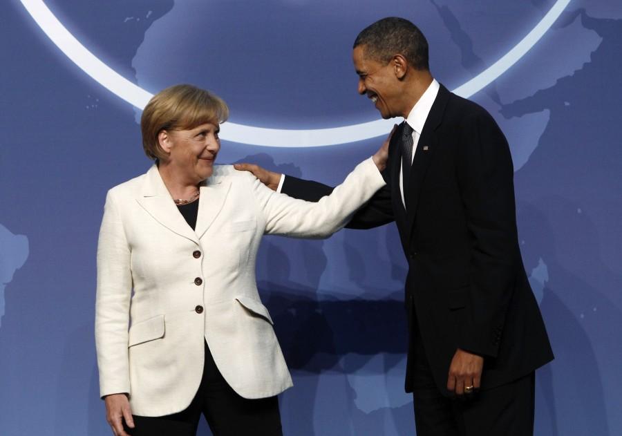 President Barack Obama welcomes Chancellor Angela Merkel to the Nuclear Security Summit in Washington. Barack Obama,President Barack Obama,Obama,German Chancellor Angela Merkel,Angela Merkel,Barack Obama and Angela Merkel,Obama and Angela Merkel