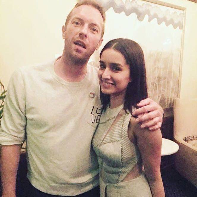 Chris Martin with Shraddha Kapoor at Taj Mahal Palace. Shah Rukh Khan,Shraddha,Arjun Kapoor,Chris Martin,Coldplay’s Chris Martin,SRK,Shah Rukh Khan with Chris Martin,Shraddha Kapoor with Chris Martin,Chris Martin in India