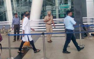 Photos of Superstar Rajinikanth spotted at Mumbai Airport for 2.0 first look launch event. Rajinikanth,Superstar Rajinikanth,2.0 first look,2.0 first look launch,2.0 launch,Rajinikanth spotted at Mumbai airport,Rajinikanth in Mumbai,Rajini,2.0 first look launch pics,2.0 first look launch images,2.0 first look launch photos,2.0 first look launch