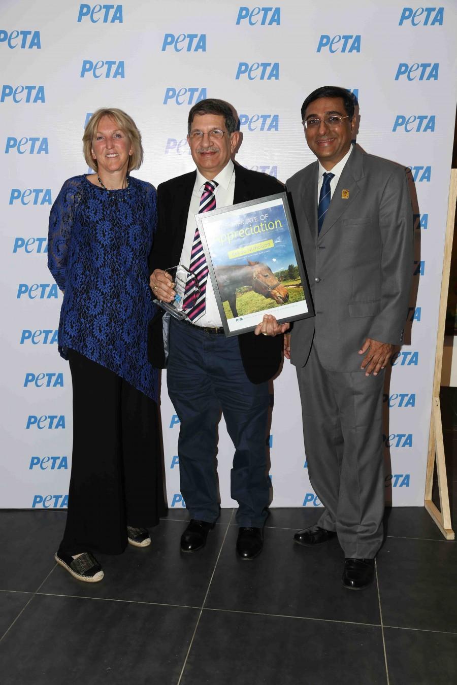 Photos of PETA honours fashion designer Anita Dongre for refusing to use leather and cashmere in her designs. PETA,Anita Dongre,PETA honours Anita Dongre,designer Anita Dongre,fashion designer Anita Dongre