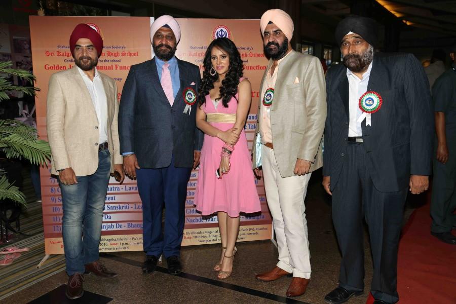Celebs like Kanwar Singh, Gurpreet Kaur Chadha, Jaspinder Narula, Hrishitaa Bhatt, Shweta Khanduri and others spotted at the Annual Day celebration of Kalgidhar Mission High School. Annual Day celebration of Kalgidhar Mission High School,Kalgidhar Mission High School,Kanwar Singh,Gurpreet Kaur Chadha,Jaspinder Narula,Hrishitaa Bhatt,Shweta Khanduri