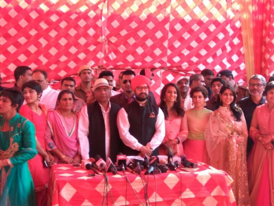 Photos of Bollywood actor Aamir Khan with Dangal team attends the wedding of Geeta Phogat in Balali, Haryana. Aamir Khan,Dangal,Aamir Khan with Dangal team,Geeta Phogat,Geeta Phogat wedding,Geeta Phogat marriage,Geeta Phogat wedding pics,Geeta Phogat wedding images,Geeta Phogat wedding photos,Geeta Phogat wedding stills,Geeta Phogat wedding pictures