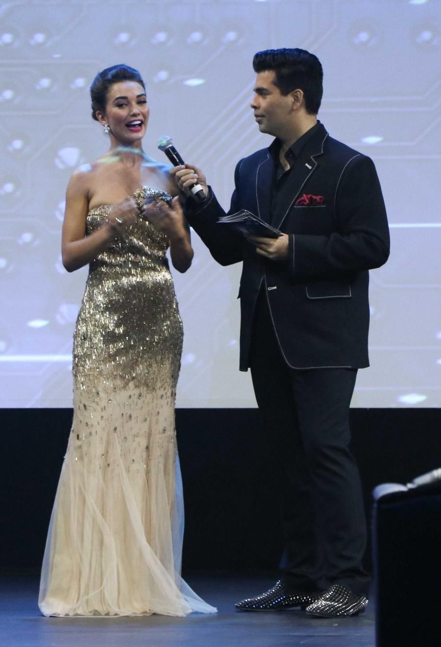 Actress Amy Jackson at 2.0 first look launch. Amy Jackson,Director Shankar,Amy Jackson at 2.0 first look launch,Director Shankar at 2.0 first look launch,2.0 first look launch,2.0 first look launch event,2.0 first look poster,2.0 first look launch pics,2.0 first look launch images,2.0 first look laun