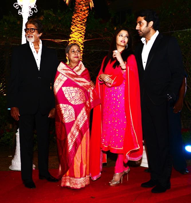 Rare Photos of Bachchan Family - Photos,Images,Gallery - 5305