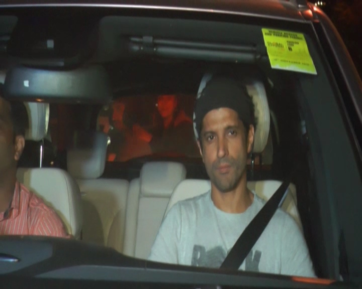 Farhan Akhtar Coldplay After-Party,Shah Rukh Khan,Salman Khan,Hrithik Roshan,Ranveer Singh,Farhan Akhtar,Imtiaz Ali,Kiran Rao,Zoya Akhtar,Ranveer Singh,Riteish Deshmukh,Genelia D'Souza,Shriya Saran,Vivek Oberai