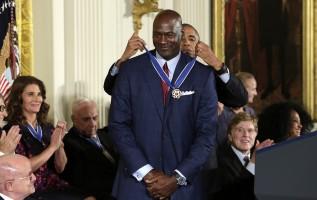 Medals of Freedom,Obama,Barack Obama,Robert de Niro,Diana Ross,Tom Hanks,Kareem Abdul-Jabbar,Presidential Medal of Freedom,Medals of Freedom pics,Medals of Freedom images,Medals of Freedom photos,Medals of Freedom stills,Medals of Freedom pictures