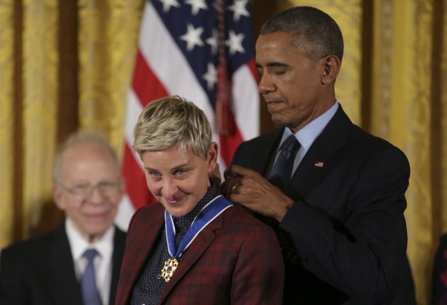 U.S. President Barack Obama presents the Presidential Medal of Freedom to comedian and talk show host Ellen DeGeneres during a ceremony in the White House East Room in Washington, U.S., November 22, 2016. Medals of Freedom,Obama,Barack Obama,Robert de Niro,Diana Ross,Tom Hanks,Kareem Abdul-Jabbar,Presidential Medal of Freedom,Medals of Freedom pics,Medals of Freedom images,Medals of Freedom photos,Medals of Freedom stills,Medals of Freedom pictures