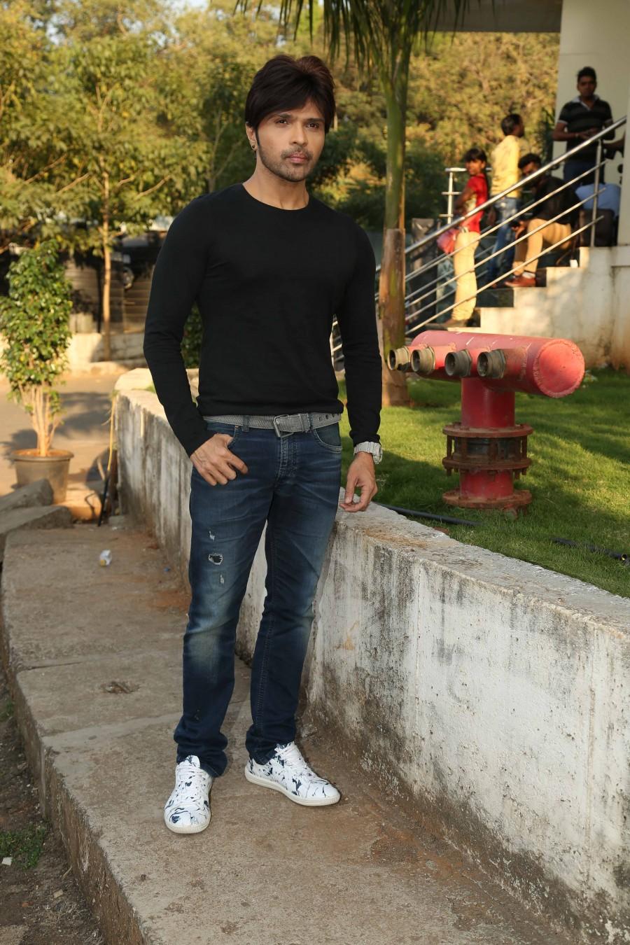 Photos of Shaan and Himesh Reshammiya on the sets of Yaaron ki Baraat. Shaan,Himesh Reshammiya,Shaan and Himesh Reshammiya,Yaaron ki Baraat,Yaaron ki Baraat on the sets,Yaaron ki Baraat pics,Yaaron ki Baraat images,Yaaron ki Baraat photos,Yaaron ki Baraat stills,Yaaron ki Baraat pictures