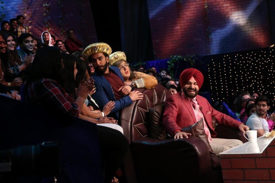 Photos of Ranveer Singh and Vaani Kapoor promote Befikre on the sets of The Kapil Sharma Show. Ranveer Singh and Vaani Kapoor,Ranveer Singh,Vaani Kapoor,Befikre,Befikre promotion,Befikre movie promotion,Befikre on the sets of The Kapil Sharma Show,The Kapil Sharma Show