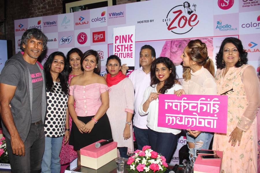 Milind Soman and Anusha Dandekar at the announcement of Fifth Edition of Pinkathon. Milind Soman,Anusha Dandekar,Milind Soman and Anusha Dandekar,Fifth Edition of Pinkathon,announcement of Fifth Edition of Pinkathon