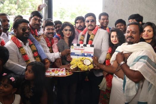 Tamil movie Chennai to Bangkok launched in Chennai. Celebs like Powerstar Srinivasan, Sony Charishta, Jai Akash, Prabhu Solomon, Thiyagaraj, Yazhini, Ashvin Raja, UK MUrali, Ponnambalam, Chaams and others graced the event.