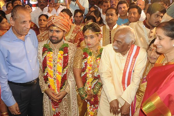 Chiranjeevi and Pawan Kalyan at Bandaru Dattatreya's daughter's wedding Bandaru Dattatreya's daughter's wedding,Bandaru Dattatreya's daughter's,Bandaru Dattatreya's daughter's marriage,Chiranjeevi,megastar Chiranjeevi,Pawan Kalyan,powerstar Pawan Kalyan