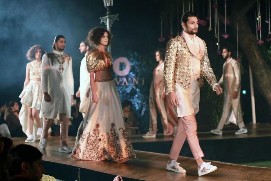 Photos of Actors Ranveer Singh and Vaani Kapoor during the cinema-inspired ethnic wear fashion brand "Divani" fashion show in New Delhi on Nov 23, 2016. Ranveer Singh and Vaani Kapoor,Ranveer Singh,Vaani Kapoor,Divani Fashion Show,Divani Fashion Show event,Ranveer Singh and Vaani Kapoor at Divani Fashion Show,Divani Fashion Show pics,Divani Fashion Show images,Divani Fashion Show photos,Divani Fashion Sho