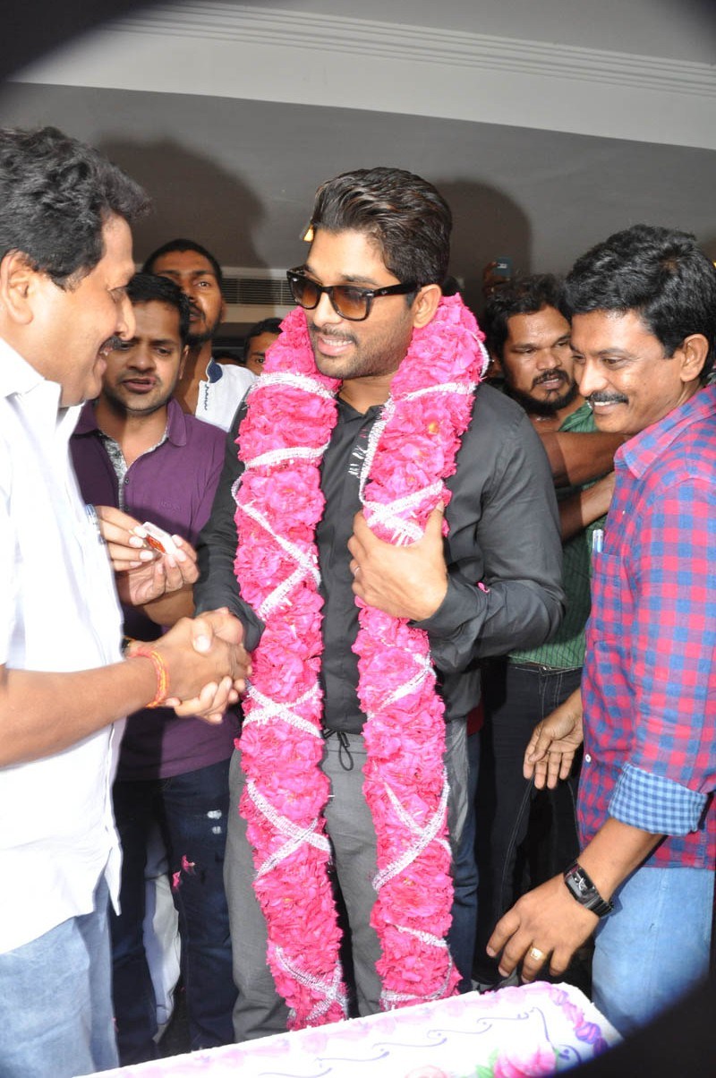 Allu Arjun Birthday Celebrations Photos Allu Arjun Birthday Celebrations 2015,Allu Arjun Birthday Celebrations,Allu Arjun Birthday,Stylish Star Allu Arjun,Allu Arjun,actor Allu Arjun