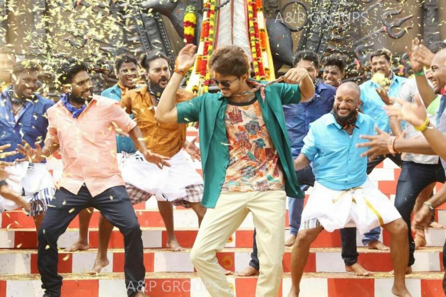 Bairavaa is an upcoming Tamil action thriller movie written, directed and produced by Bharathan. The film stars Vijay and Keerthy Suresh in the lead role, while Aparna Vinod, Papri Ghosh, Sathish, Rajendran, Jagapathi Babu, Daniel Balaji, Mime Gopi, Harish Uthaman, Sharath Lohitashwa, Sreeman, Y.G. Mahendra, Vijayaraghavan, Sugunthan, Prabhu in a cameo, Santhanam, Baby Monika Siva and Roshan Basheer appears in the supporting role. The songs and background score for the film are composed by Santhosh Narayanan. Vijay and Keerthy Suresh,Vijay,Keerthy Suresh,Ilayathalapathy Vijay,Bairavaa,tamil movie Bairavaa,Bairavaa pics,Bairavaa images,Bairavaa photos,Bairavaa stills,Bairavaa pictures